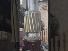 شفت دنده مارپیچ ماشین‌کاری شده با CNC دقیق برای انتقال نیرو